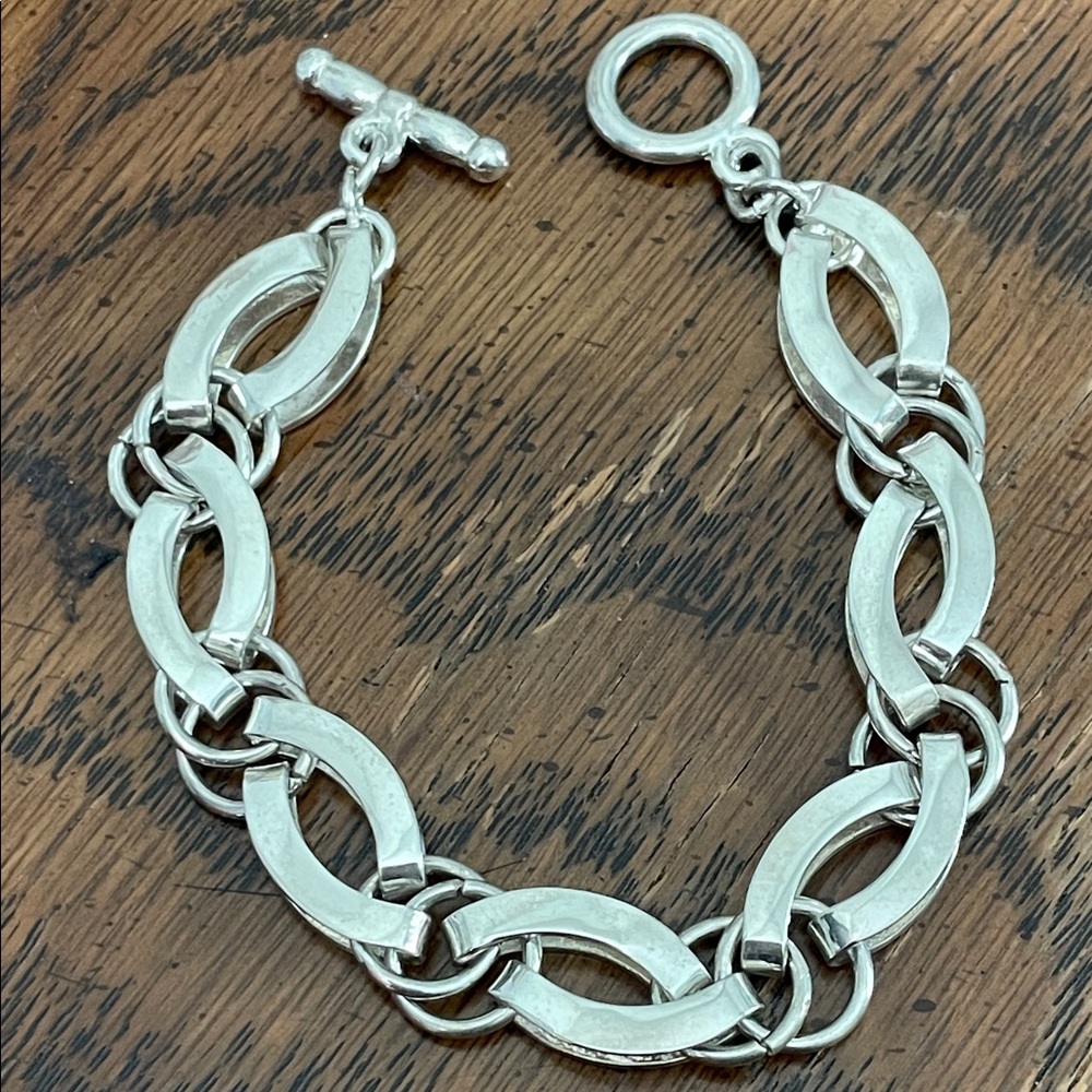 Elegant Silver Chain Bracelet